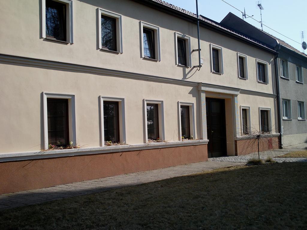 La Ferme De Sissi Apartment Smrzice Luaran gambar